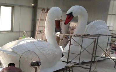 景區(qū)玻璃鋼創(chuàng)意白天鵝愛(ài)心雕塑