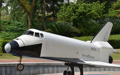 公園游樂場玻璃鋼飛機模型雕塑