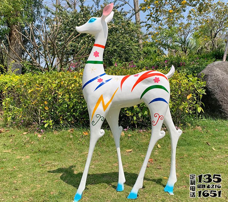 草坪景觀(guān)裝飾品玻璃鋼母鹿彩繪梅花鹿雕塑