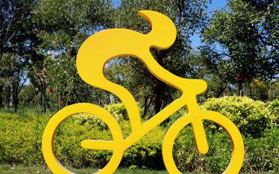 景區(qū)騎車玻璃鋼抽象運動雕塑