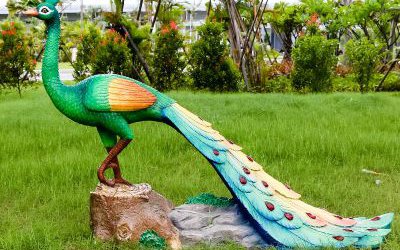 景區草坪玻璃鋼彩繪仿真孔雀雕塑