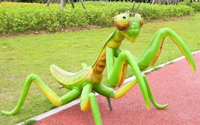 游樂園廣場仿真大號螳螂玻璃鋼雕塑