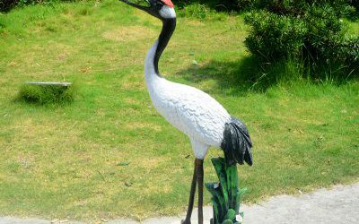 戶外玻璃鋼彩繪丹頂鶴雕塑