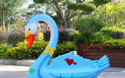 園林玻璃鋼卡通藍(lán)天鵝座椅雕塑