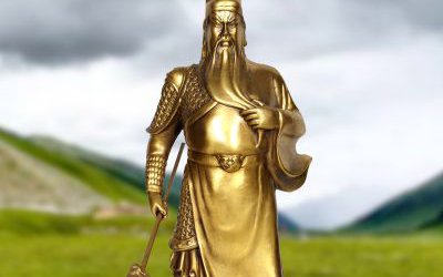 家居公司玻璃鋼漆金關公雕塑