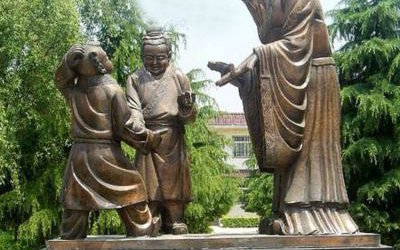 校園提問學生問題的玻璃鋼仿銅孔子雕塑