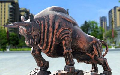 城市廣場(chǎng)玻璃鋼仿銅戶外大型華爾街牛雕塑