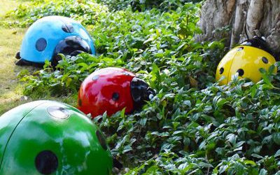 玻璃鋼卡通戶外草坪七星瓢蟲雕塑