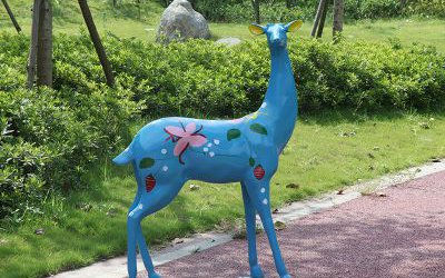 公園景區玻璃鋼彩繪藍色鹿雕塑