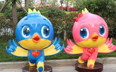 游樂園創意彩繪童趣幼兒園玻璃鋼卡通鴿子雕塑