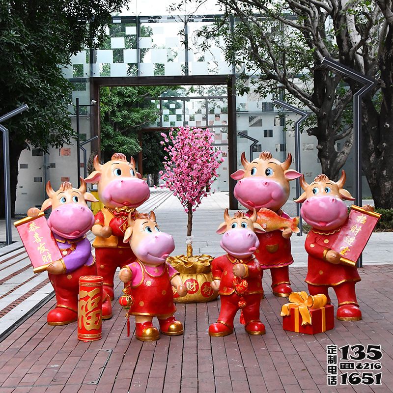 玻璃鋼彩繪卡通商場新年創意小牛雕塑 玻璃鋼彩繪卡通商場新年創意小牛雕塑